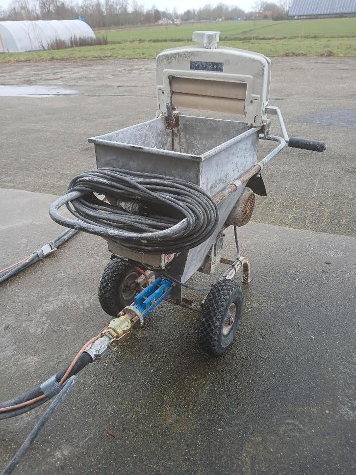 Spackspuit ( egaline ) met compressor., Doe-het-zelf en Bouw, Gereedschap | Handgereedschap, Zo goed als nieuw, Ophalen