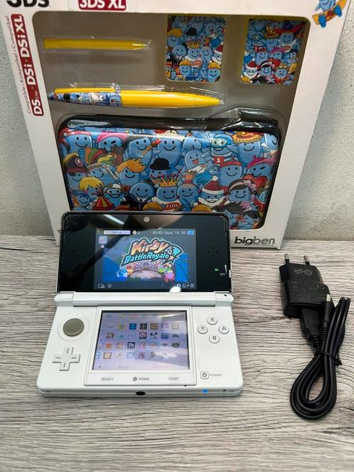 Console Nintendo 3ds + 50 jeux, Games en Spelcomputers, Spelcomputers | Nintendo 2DS en 3DS, Gebruikt, 3DS, Wit, Met games