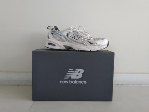 NEW BALANACE 530, maat 41.5, Kleding | Dames, Schoenen, Zo goed als nieuw, Sneakers, Wit, Ophalen