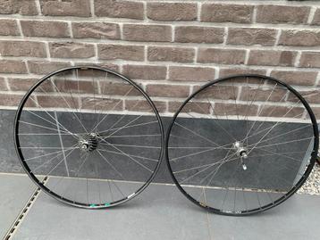 Set koerswielen Ambrosio beschikbaar voor biedingen