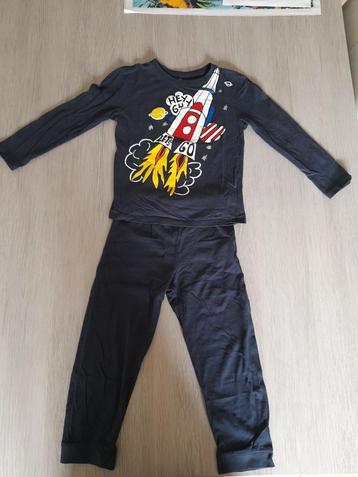 Donker blauwe pyjama Tex boy  110/116 disponible aux enchères