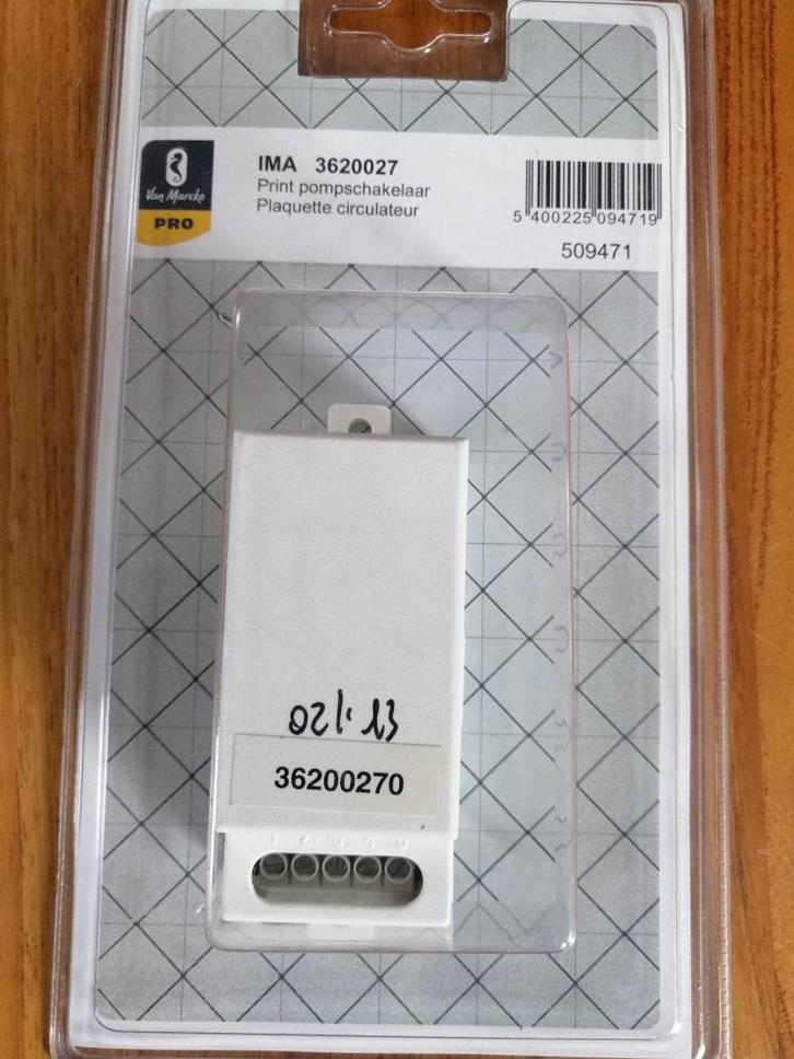 Plaquette de circulateur neuve, Doe-het-zelf en Bouw, Verwarming en Radiatoren, Nieuw, Cv-ketel of Combi-ketel, Ophalen