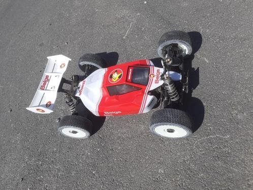Buggy 1/8 Hot Bodies Ve8, Hobby en Vrije tijd, Modelbouw | Radiografisch | Auto's, Gebruikt, Auto offroad, Elektro, Schaal 1:8