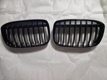 Grille SET zwart BMW - zo goed als nieuw X1 (F48) X1 (F49) - beschikbaar voor biedingen