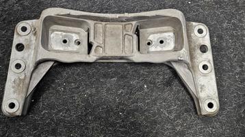 Versnellingsbak steun baksteun aut BMW 5 / 6  serie E60 E61  beschikbaar voor biedingen