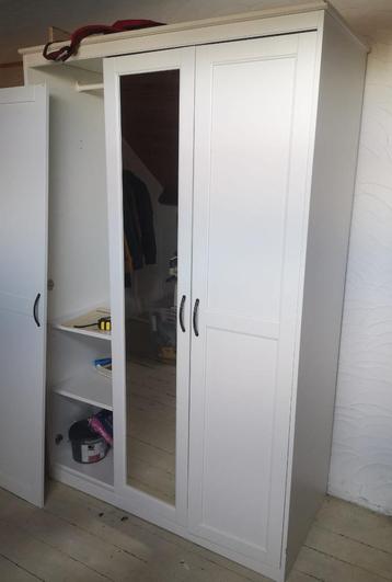 Armoire SONGESAND  191x120x 60 à donner beschikbaar voor biedingen