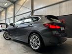 BMW 118iA/Sport/Pano/Leder/Ambi Led/Pdc/Cc/Virtual/Navi/, Auto's, 1 Reeks, 5 zetels, Lederen bekleding, Zilver of Grijs
