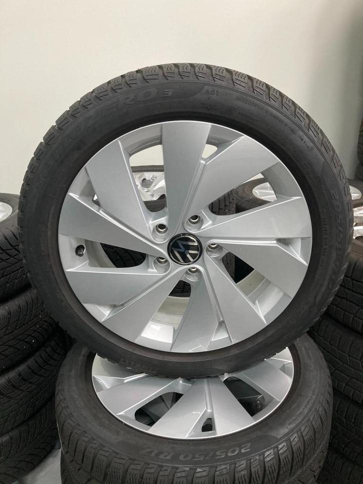 Voor VW : Nieuwe wintersets origineel van Vw, Auto-onderdelen, Banden en Velgen, Band(en), Winterbanden, 17 inch, 205 mm, Personenwagen