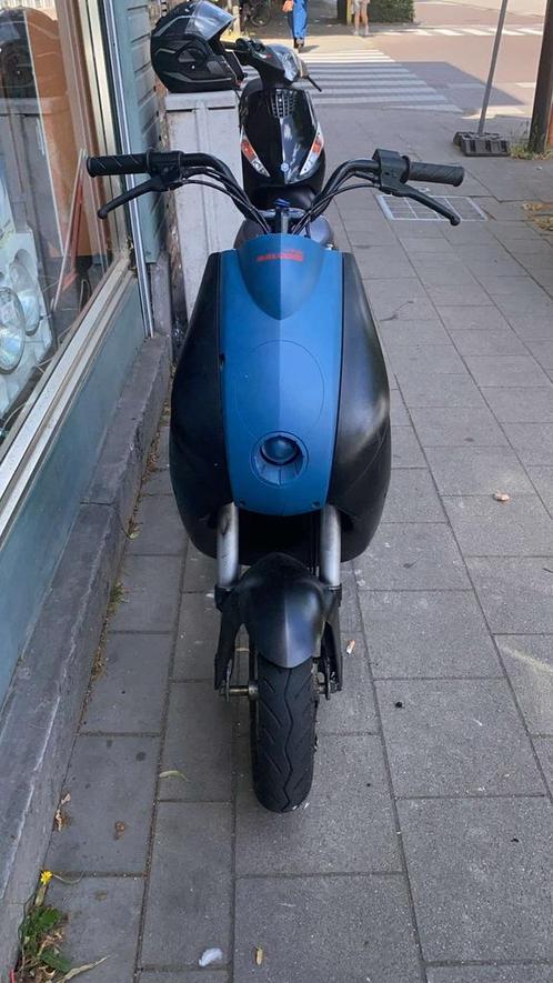 Peugeot ludix 50 2t a klasse, Fietsen en Brommers, Snorfietsen en Snorscooters, Zo goed als nieuw, Peugeot, Tweetakt, Ophalen
