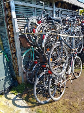 Lot van 14 fietsen  beschikbaar voor biedingen