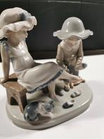 Try this one. Lladro. Regino Torrijos, Antiek en Kunst, Ophalen of Verzenden