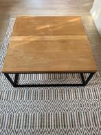 Houten salontafel met metalen onderstel, Huis en Inrichting, Tafels | Salontafels, Ophalen, Gebruikt, 50 tot 100 cm, Vierkant