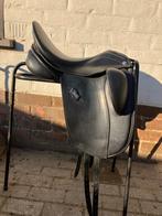 Dressuurzadel 18 inch Boom 32, Dieren en Toebehoren, Ophalen of Verzenden, Zo goed als nieuw, Dressuur