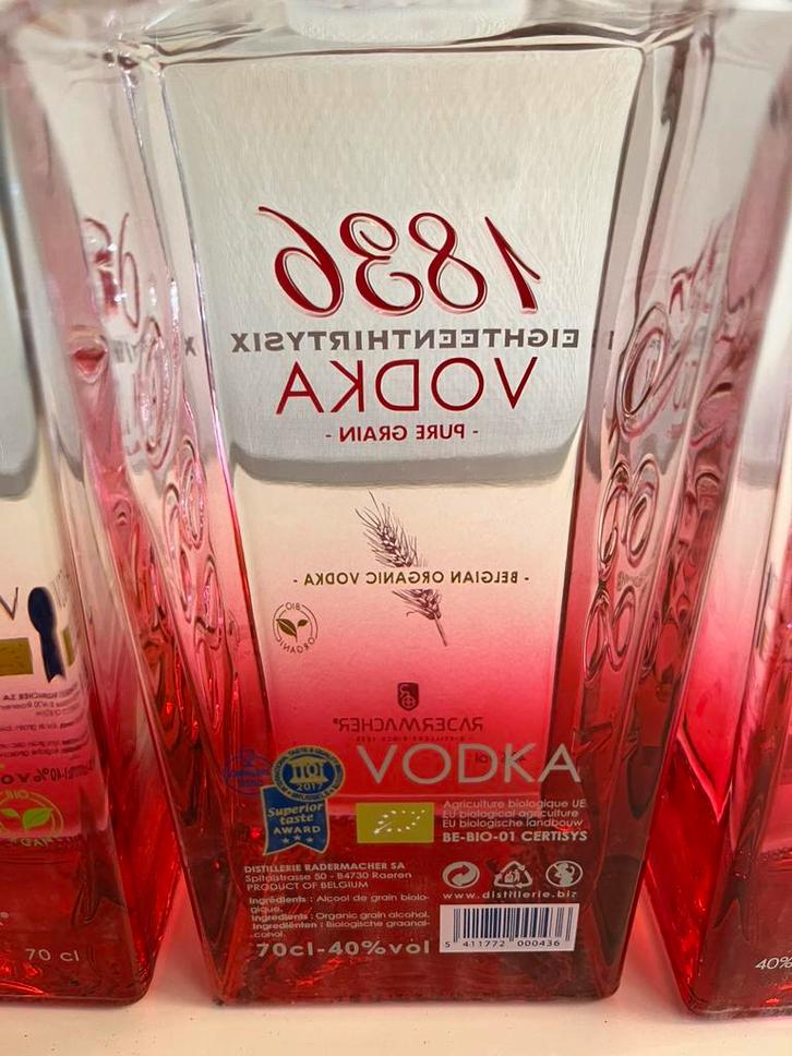 03 bouteilles de 1836 Organic Vodka, Verzamelen, Wijnen, Nieuw, Overige typen, Overige gebieden, Vol, Ophalen of Verzenden