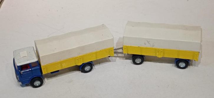 DINKY TOYS UK MERCEDES VRACHTWAGEN + AANHANGER REF 917, Hobby en Vrije tijd, Modelauto's | 1:43, Gebruikt, Bus of Vrachtwagen