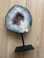 Amethyst geode op standaard, Collections, Minéraux & Fossiles, Enlèvement ou Envoi