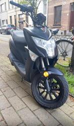 Gts Enzo est nu, Vélos & Vélomoteurs, Scooters | Yamaha, Utilisé, Enlèvement ou Envoi, Classe A (25 km/h), Autres modèles