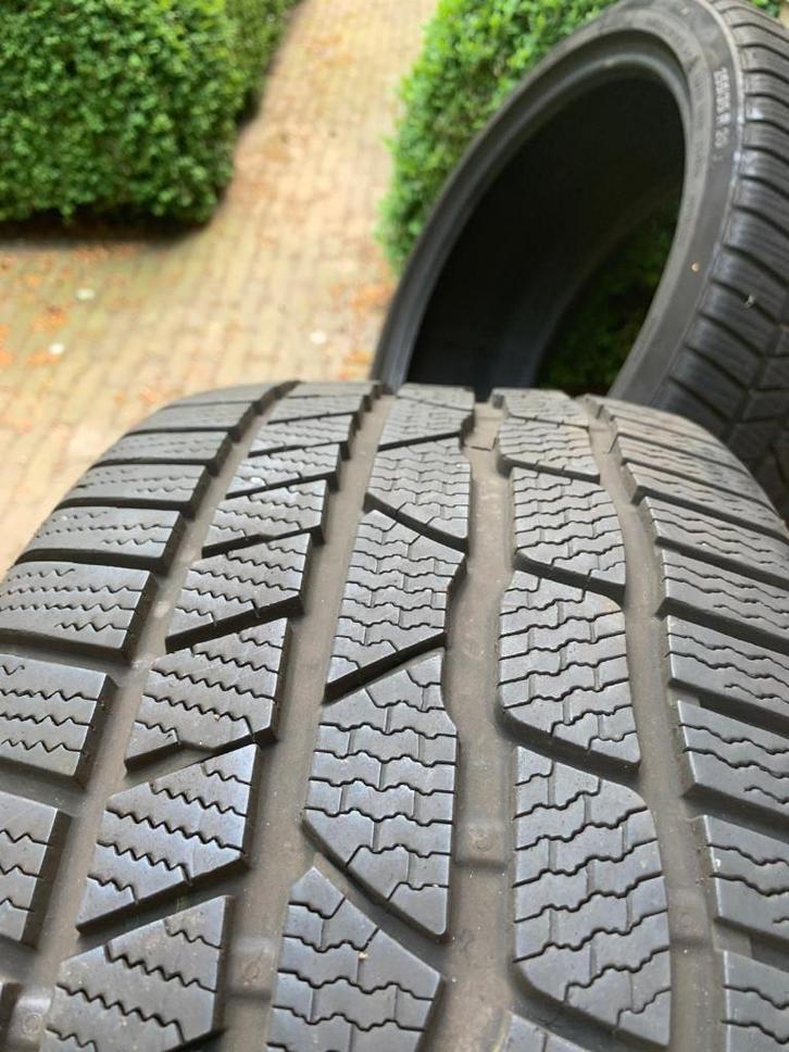 Set van 2 winterbanden Continental 255/35 R20 97W, Auto-onderdelen, Banden en Velgen, Band(en), Winterbanden, 20 inch, 255 mm