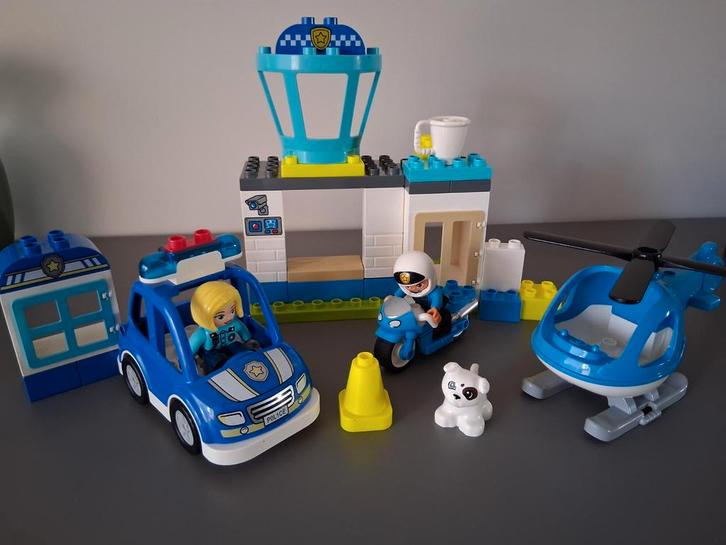 Lego Duplo politie kantoor + helikopter + set motor, Kinderen en Baby's, Speelgoed | Duplo en Lego, Duplo, Ophalen of Verzenden