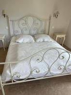 Metalen bed voor 2 personen als nieuw, Huis en Inrichting, Slaapkamer | Bedden, Ophalen, Tweepersoons, Zo goed als nieuw, Metaal