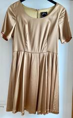 Goudkleurige jurk van Edith & Ella, Maat 42/44 (L), Ophalen of Verzenden, Edith & Ella, Zo goed als nieuw