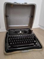 Vintage typemachine OLYMPIA PLANA, Ophalen of Verzenden, Gebruikt