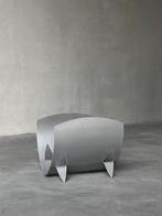 Vintage stalen gebogen krantenbak, Ophalen