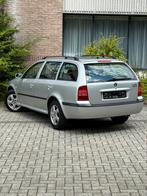 Skoda Octavia Break 2.0 Benzine Automaat Airco, Automaat, Bedrijf, Break, 5 deurs