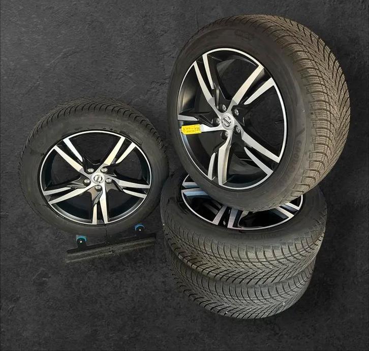 Volvo xc60 winterset origineel zoals nieuw 19inch, Auto-onderdelen, Banden en Velgen, Banden en Velgen, Winterbanden, Ophalen