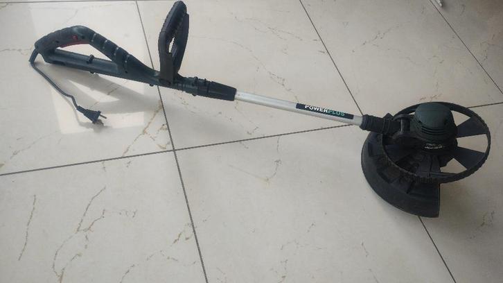 Elektrische grastrimmer PowerPlus 650W 32 cm, Tuin en Terras, Grastrimmers, Gebruikt, Elektrisch, 30 tot 50 cm, Ophalen