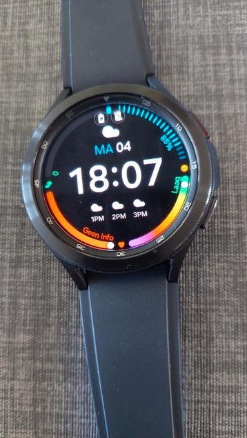 Samsung Galaxy Watch4 Classic in goede staat beschikbaar voor biedingen