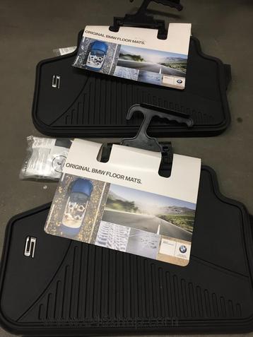 VLOERMATTEN ACHTER ALLWHEATER BMW 5 SERIE  OE 51472414219 beschikbaar voor biedingen