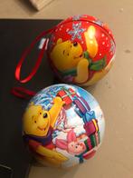 Metalen Disney kerstbal Winnie de Poeh en vrienden, 2 stuks, Diversen, Kerst, Ophalen of Verzenden