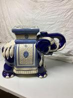 Déco . Éléphant céramique bleu., Enlèvement