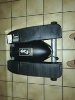 Lateral Thigh Trainer, Sport en Fitness, Ophalen, Zo goed als nieuw