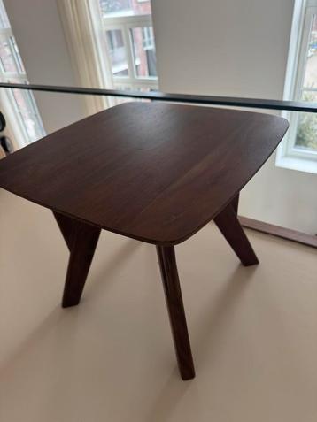 2 Massieve houten bijzettafels - 2 stuks  beschikbaar voor biedingen