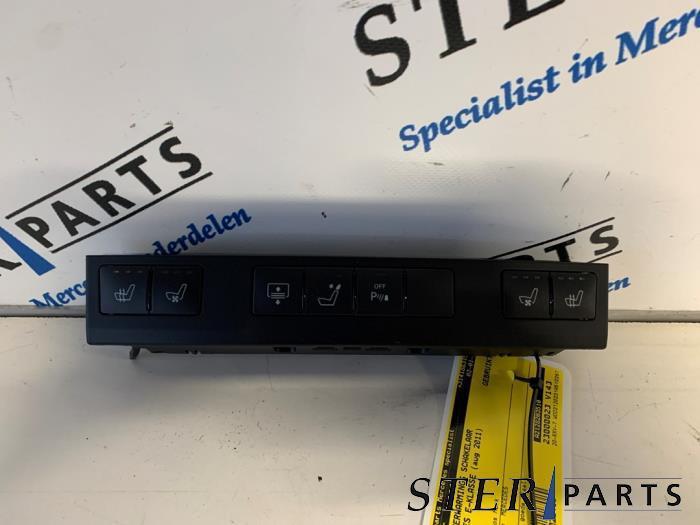 Stoelverwarmings Schakelaar van een Mercedes E-Klasse, Auto-onderdelen, Interieur en Bekleding, Mercedes-Benz, Gebruikt, 3 maanden garantie