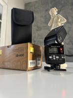 Nikon SB-600 flitser - Kracht en precisie, Audio, Tv en Foto, Foto | Flitsers, Ophalen, Zo goed als nieuw, Nikon, Kantelbaar