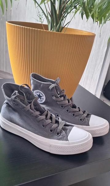 Basket de marque CONVERSE.