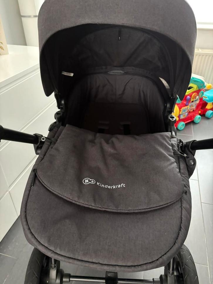 Kinderkraft 3-in-1 kinderwagen met autostoel – complete set, Kinderen en Baby's, Kinderwagens en Combinaties, Gebruikt, Kinderwagen