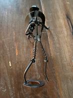 Metaal mannetje, Enlèvement