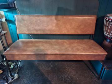 Retro vintage bankje met opbergvak beschikbaar voor biedingen