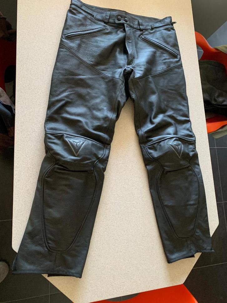 Pantalon cuir moto Dainese, Motos, Vêtements | Vêtements de moto, Pantalon | cuir, Femmes, Hommes, Neuf, sans ticket, Enlèvement ou Envoi