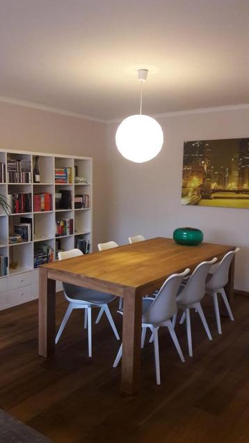 Eettafel in teak hout beschikbaar voor biedingen