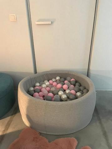 Ballenbad in zeer goede staat beschikbaar voor biedingen