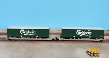 Wagon Rocky-Rail Twin chargé de semi remorques Carlsberg