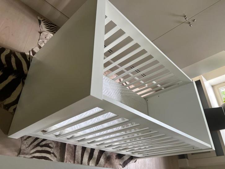 Babybed / Ledikant, Kinderen en Baby's, Babywiegjes en Ledikanten, Zo goed als nieuw, Ledikant, Ophalen