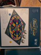 Gloednieuw Trivial Pursuit spel Classic edition -, Hobby en Vrije tijd, Gezelschapsspellen | Bordspellen, Ophalen of Verzenden