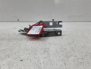MOTORKAPSCHARNIER LINKS Golf V (1K1) (1KO823301C) beschikbaar voor biedingen