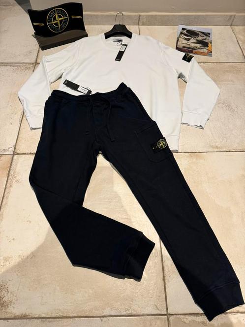 Nieuwe originele sportieve Stone Island joggingbroek jogger, Vêtements | Hommes, Pantalons, Neuf, Taille 52/54 (L), Noir, Enlèvement ou Envoi